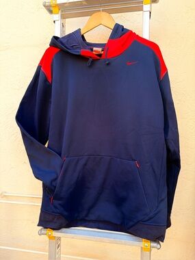 Nike Men’s Navy & Red Pullover Hoodie Medium